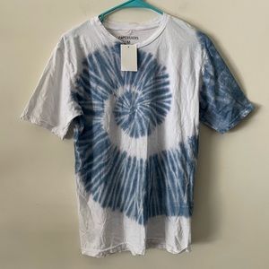 Paperbacks ladies size M. White and blue dyed short sleeve t shirt. New